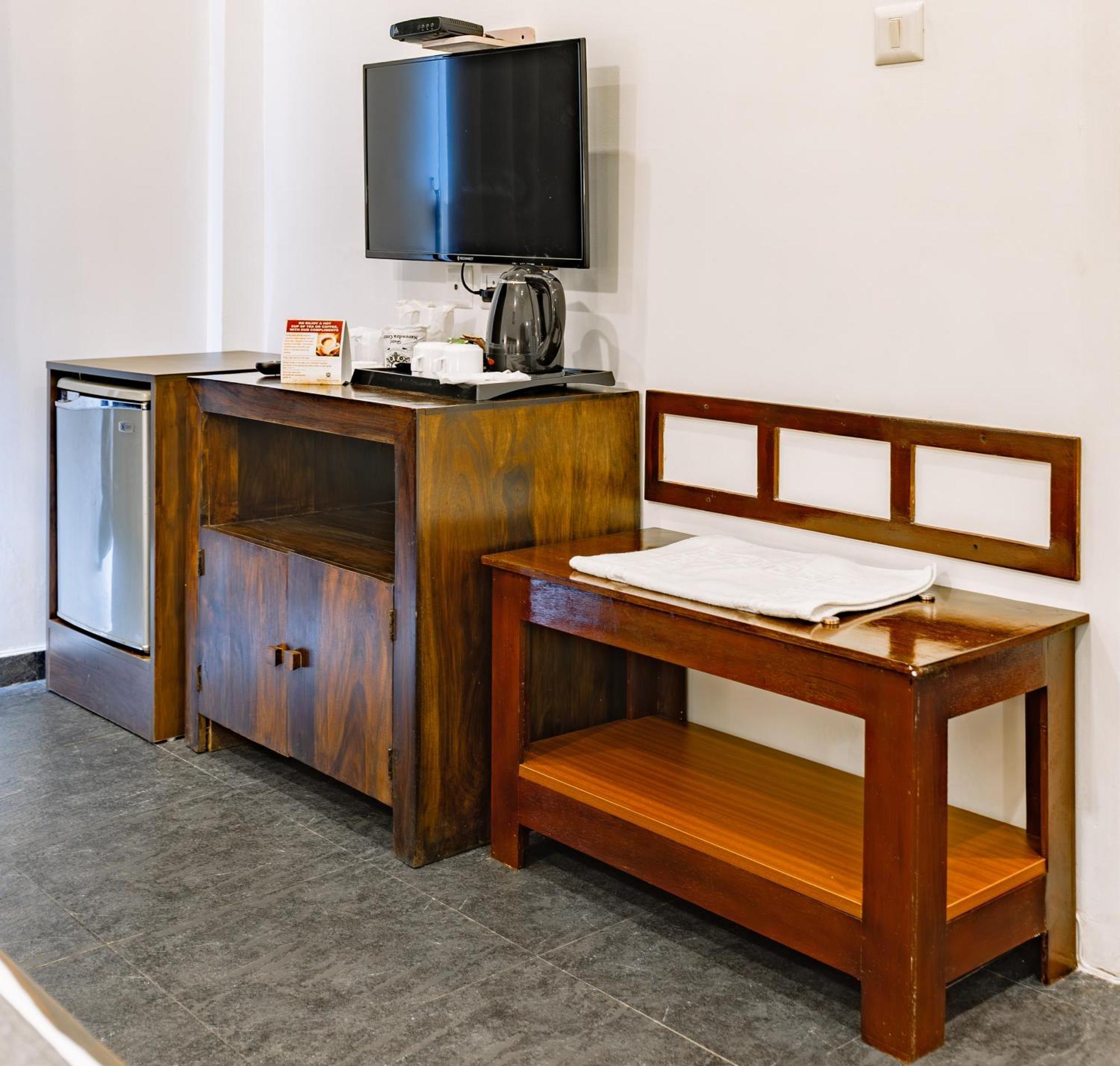 Hotel Narendra Central Muvattupuzha ภายนอก รูปภาพ