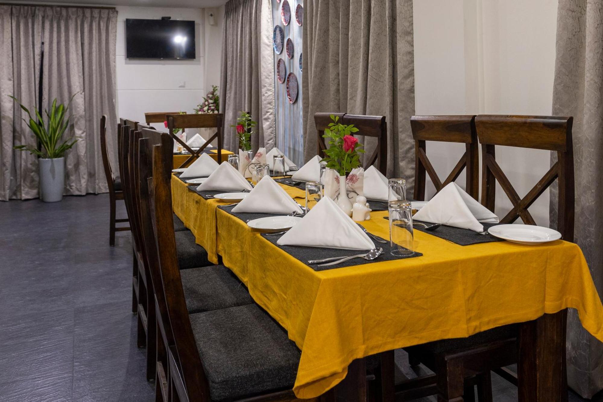 Hotel Narendra Central Muvattupuzha ภายนอก รูปภาพ